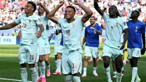 Toàn cảnh World Cup ngày 10/7: Pháp vào bán kết, Bỉ tổn thất lực lượng trước giờ gặp Tây Ban Nha