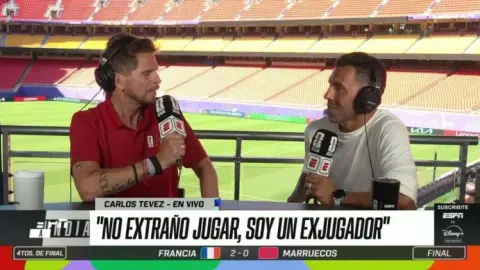 Tevez: Maradona và Messi đều là những cầu thủ vĩ đại nhất, không thể so sánh được