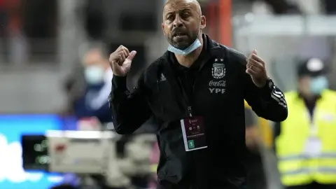 Walter Samuel cảnh báo Argentina trước Thụy Sĩ: mục tiêu là chung kết nhưng phải vượt qua đối thủ cực rắn
