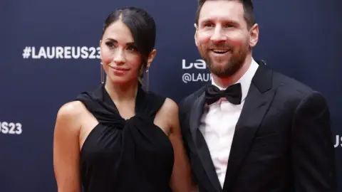 Bài viết: Messi sống một cuộc sống rất bình dị ở Mỹ. Trước đây anh từng chi hàng chục triệu để mua biệt thự và định cư.