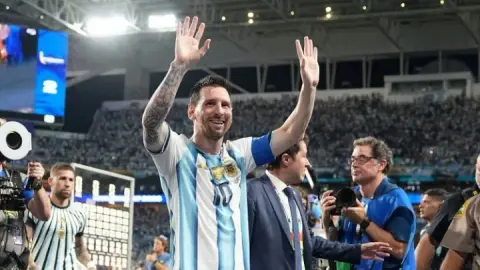 Tấn công phép lạ! Quả bóng 6 của Messi năm nay và sân 8, kỷ lục một trận đấu của Fontaine đã bị phá hủy trong nhiều năm 2. (13) (68)