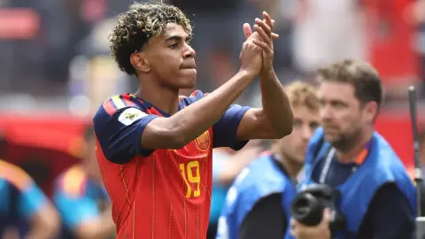 Yamal: Tôi muốn có được khả năng thuận hai chân của Dembele và khả năng dứt điểm của Mbappe, tôi không có áp lực gì cả