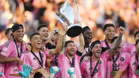 L'Equipe: Messi đã mang cơn sốt bóng đá đến nước Mỹ, và việc Lewandowski gia nhập đã khiến MLS càng trở nên nổi tiếng hơn.