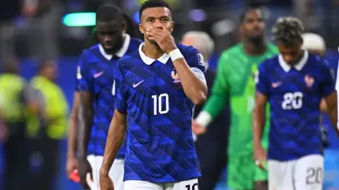 Mbappe nhiều khả năng vẫn đá chính khi Pháp gặp Anh ở trận tranh hạng ba