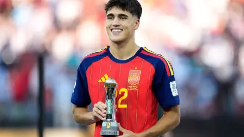 Pau Cubarsi đoạt giải Cầu thủ trẻ hay nhất World Cup 2026 ở tuổi 19