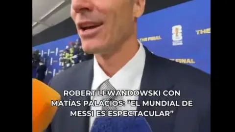 Lewandowski: Mong Tây Ban Nha thắng 39 Messi 1 tuổi vẫn trình diễn như thế này thật tuyệt vời