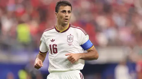 Chuyển nhượng Đức: Rodri đoạt danh hiệu Cầu thủ xuất sắc nhất World Cup và có thể trở thành ứng cử viên được yêu thích cho Quả bóng vàng.