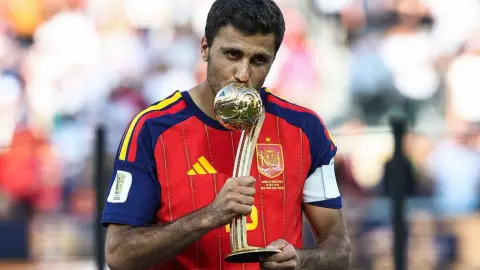 Rodri tăng giá lên 55 triệu euro sau khi giành Quả bóng vàng World Cup 2026