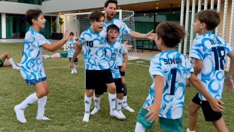 Truyền thông Ả Rập giới thiệu biệt thự của Messi: tổng giá 500 triệu USD, an ninh 500 + phòng 25 + bể bơi khổng lồ