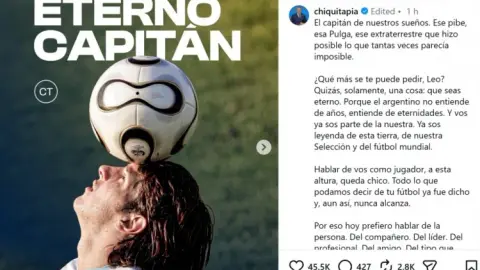 Chủ tịch LĐBĐ Argentina Tapia tri ân Messi: Anh đã khiến người dân Argentina tin vào điều kỳ diệu và mọi người sẽ luôn yêu mến anh
