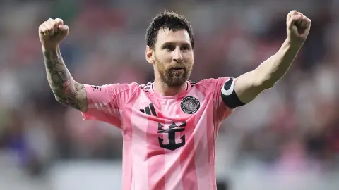 Riquelme muốn Messi tiếp tục tận hưởng bóng đá ở Mỹ thay vì trở lại Argentina
