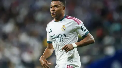 Mbappé dồn sức cho cuộc đua Quả bóng vàng
