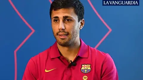Rodri kể lý do chọn Barca sau khi từng nghĩ sẽ kết thúc sự nghiệp ở Man City