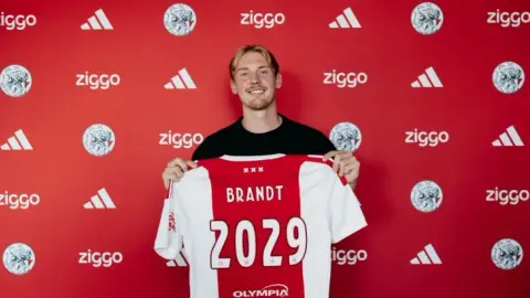 Brandt kiên nhẫn chờ cơ hội trở lại tuyển Đức