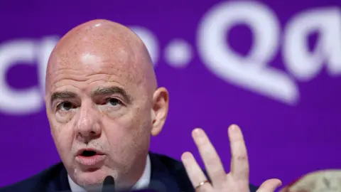 Chủ tịch FA yêu cầu Infantino công khai tài liệu mật về World Cup