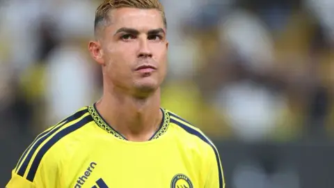 HLV Craig Bellamy kể lần chứng kiến sức hút phi thường của Cristiano Ronaldo