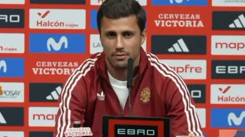 Rodri nói về sai phạm của Man City: Thành tích của chúng tôi không mua được bằng tiền, tôi tin CLB vô tội