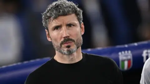 Van Bommel ca ngợi De Bruyne sau chiến thắng của Bỉ trước Italy