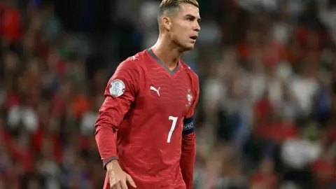 Bộ trưởng Kinh tế Bồ Đào Nha: Cristiano Ronaldo có tác động rất lớn đến thương hiệu đất nước Nhiều người dựa vào anh ấy để hiểu chúng tôi.