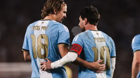 Giám đốc Como đặt niềm tin Nico Paz có thể kế thừa áo số 10 Argentina