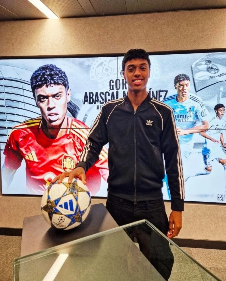 Tây Ban Nha và Colombia cùng theo đuổi tài năng trẻ của Real Madrid