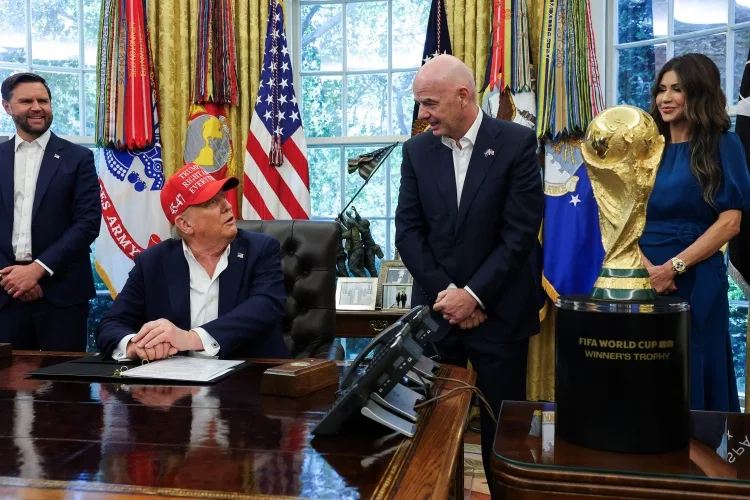 Infantino: Tôi sẽ làm việc với Tổng thống Hoa Kỳ để trao Cúp Hercules cho nhà vô địch World Cup