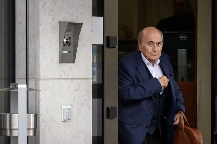 Cựu Chủ tịch FIFA Blatter: Người hâm mộ được khuyên không nên sang Mỹ xem World Cup mùa hè này
