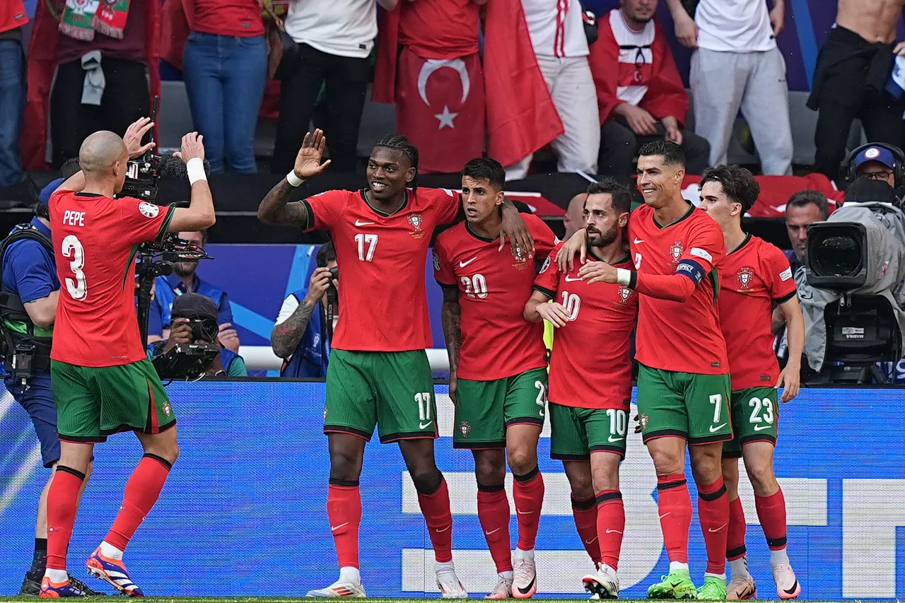 Truyền thông Bồ Đào Nha: Bồ Đào Nha sẽ đá khởi động với Chile trước khi World Cup khởi tranh