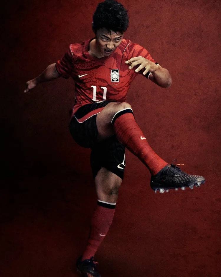 Áo thi đấu sân nhà và sân khách World Cup 2026 của Hàn Quốc: Tích hợp phong cảnh núi non Hàn Quốc và họa tiết da hổ