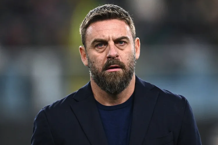 De Rossi: Ostia Mare vẫn hoàn toàn độc lập và không có cách nào gắn bó hoặc phụ thuộc vào bất kỳ câu lạc bộ nào