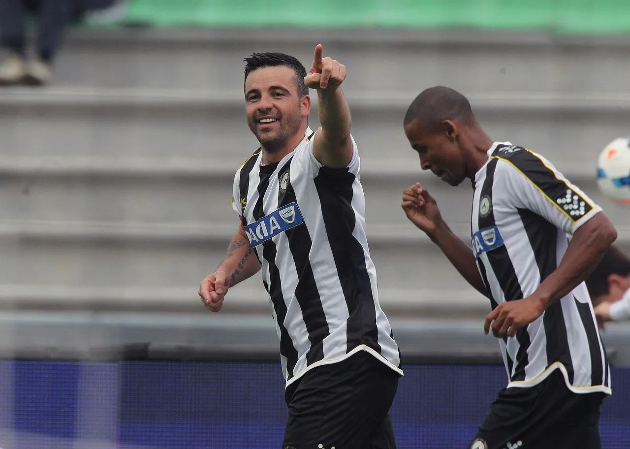 Di Natale: Hiệu suất ghi bàn của các trung tâm Serie A mùa này sa sút nghiêm trọng. Tôi hy vọng sẽ thấy Lewandowski tham gia.