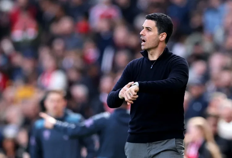Arsenal áp đảo Fulham trước vòng 35 Premier League