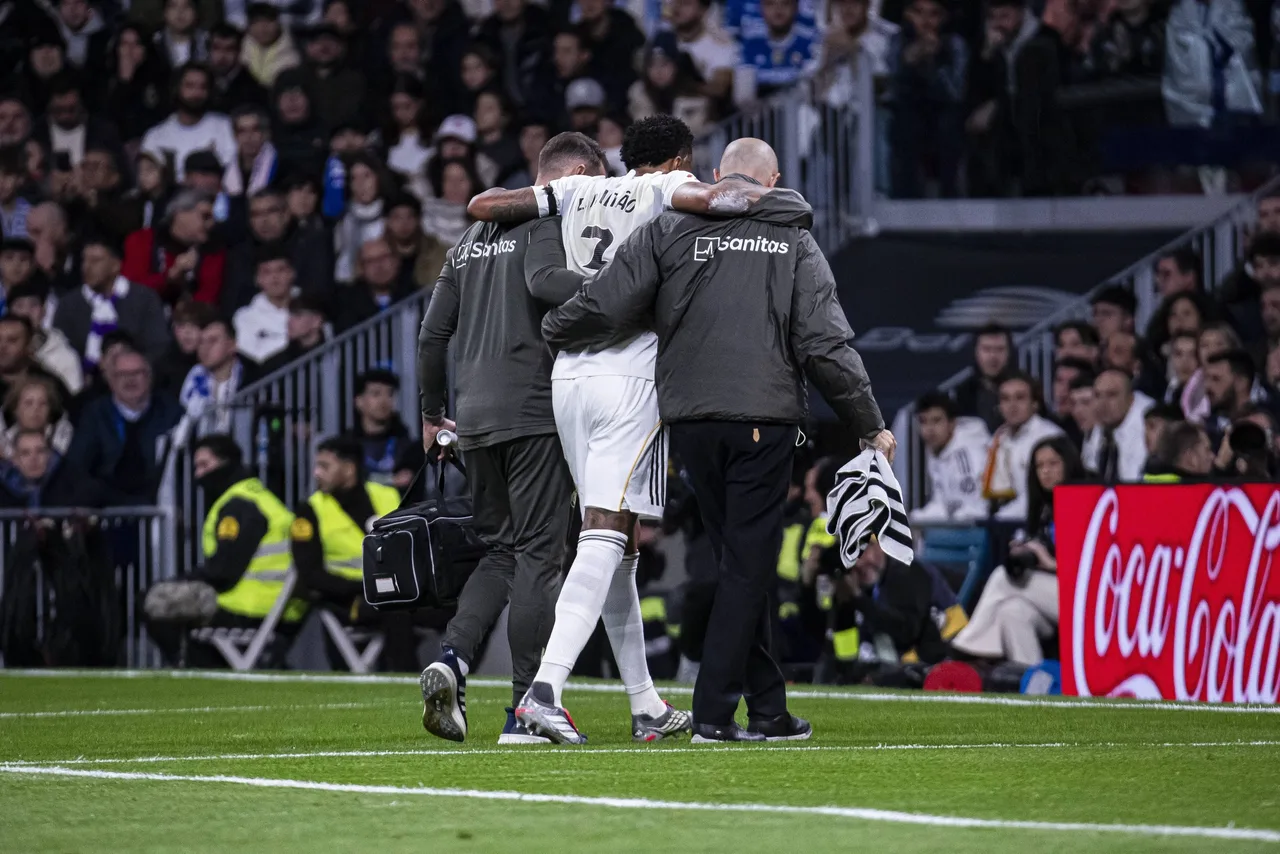 ESPN: Militan vẫn phải dùng nạng để đi lại và không thể duỗi phần sau đùi trong 12 ngày tới.