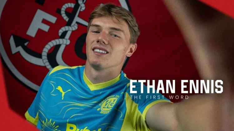 Man United kích hoạt điều khoản gia hạn thêm một năm với Ethan Ennis