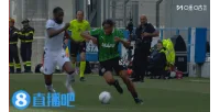 AC Milan chỉ còn 10 người sau thẻ đỏ của Tomori