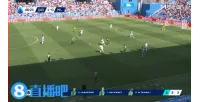 Milan chơi thiếu người, Lauriente nhân đôi cách biệt cho Sassuolo