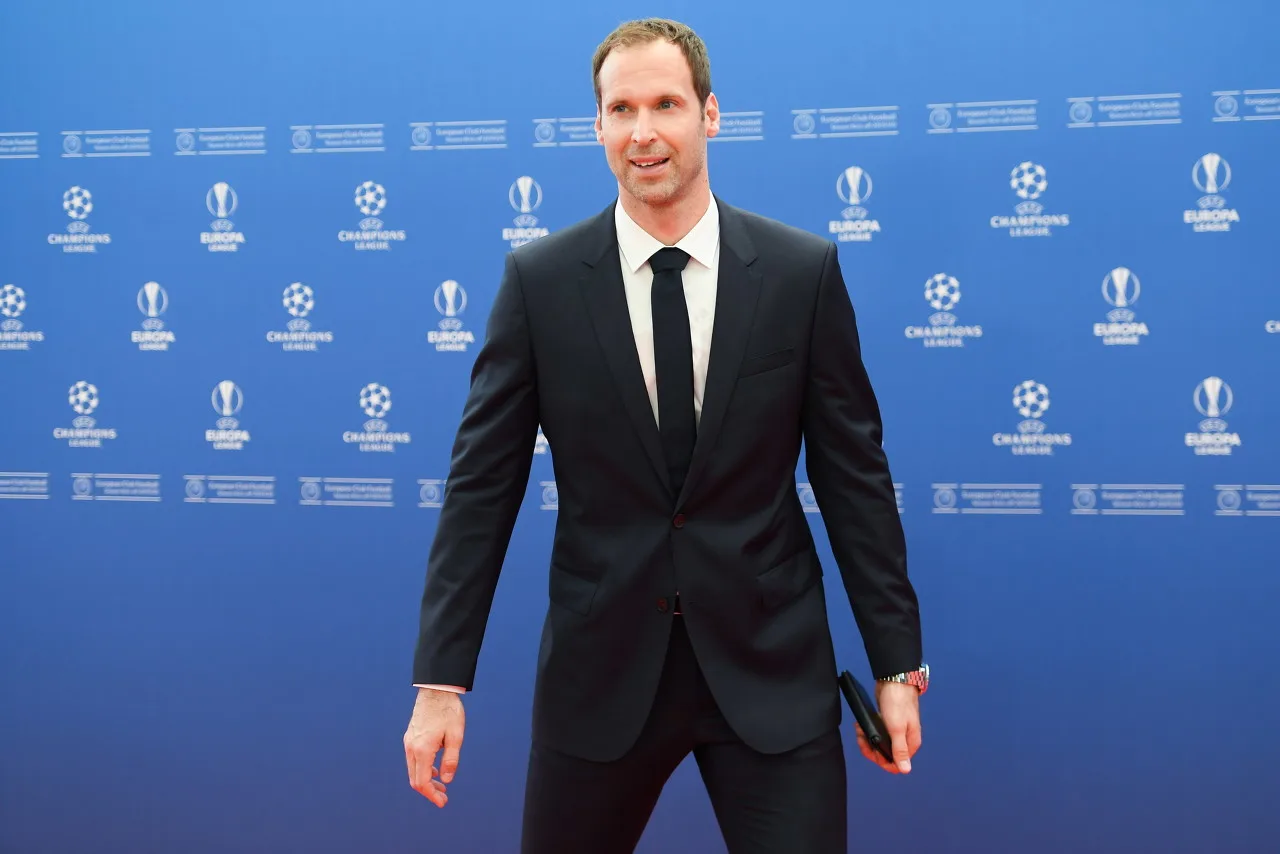 Cech: Một thủ môn hiện đại phải có khả năng thích ứng với hệ thống của đội và bảo vệ khung thành ở những thời điểm quan trọng