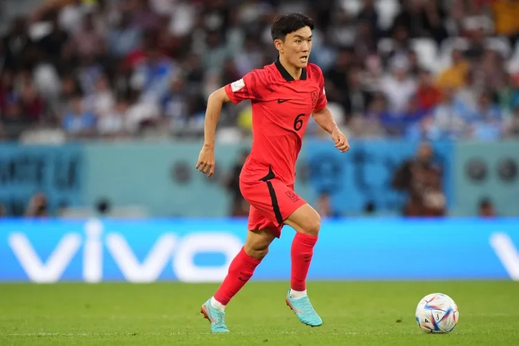 Hwang In-beom nghỉ hết mùa, khả năng dự World Cup 2026 bị đặt dấu hỏi