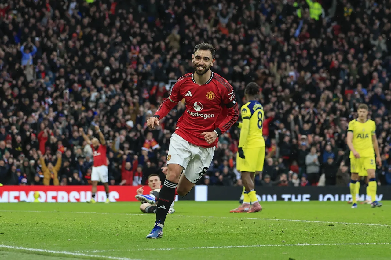 Bruno Fernandes bỏ xa phần còn lại về số trận tạo ít nhất 5 cơ hội mùa này