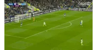 Donnarumma cuu thua cho Man City sau sai lam cua Nunes