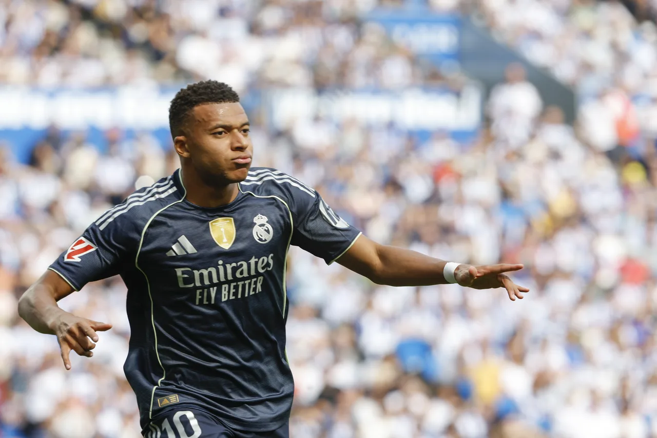 L'Équipe: Nội bộ Real không hài lòng với chuyến nghỉ của Mbappe