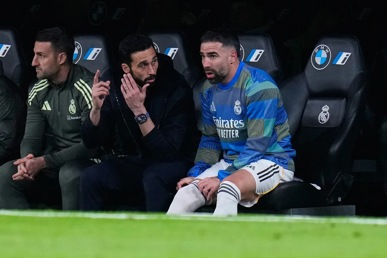 Phóng viên: 99% cầu thủ Real Madrid không hài lòng với Arbeloa