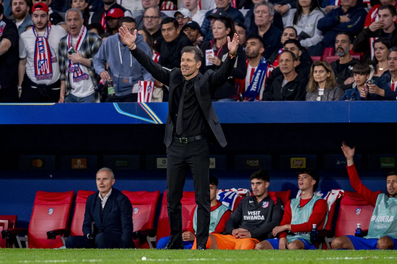 L'Equipe: Simeone bị ám ảnh bởi việc vô địch Champions League. Giám đốc điều hành Atletico Madrid xác nhận ông vẫn sẽ làm HLV vào mùa giải tới