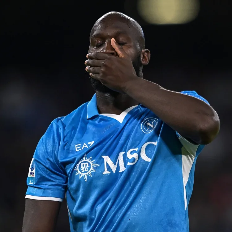Lukaku trở lại tập cùng Napoli, chờ buổi làm việc với HLV Conte