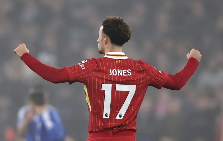 Schilla: Jones có thể rời Liverpool, người đại diện của cầu thủ này đã có cuộc đàm phán tích cực với Inter Milan