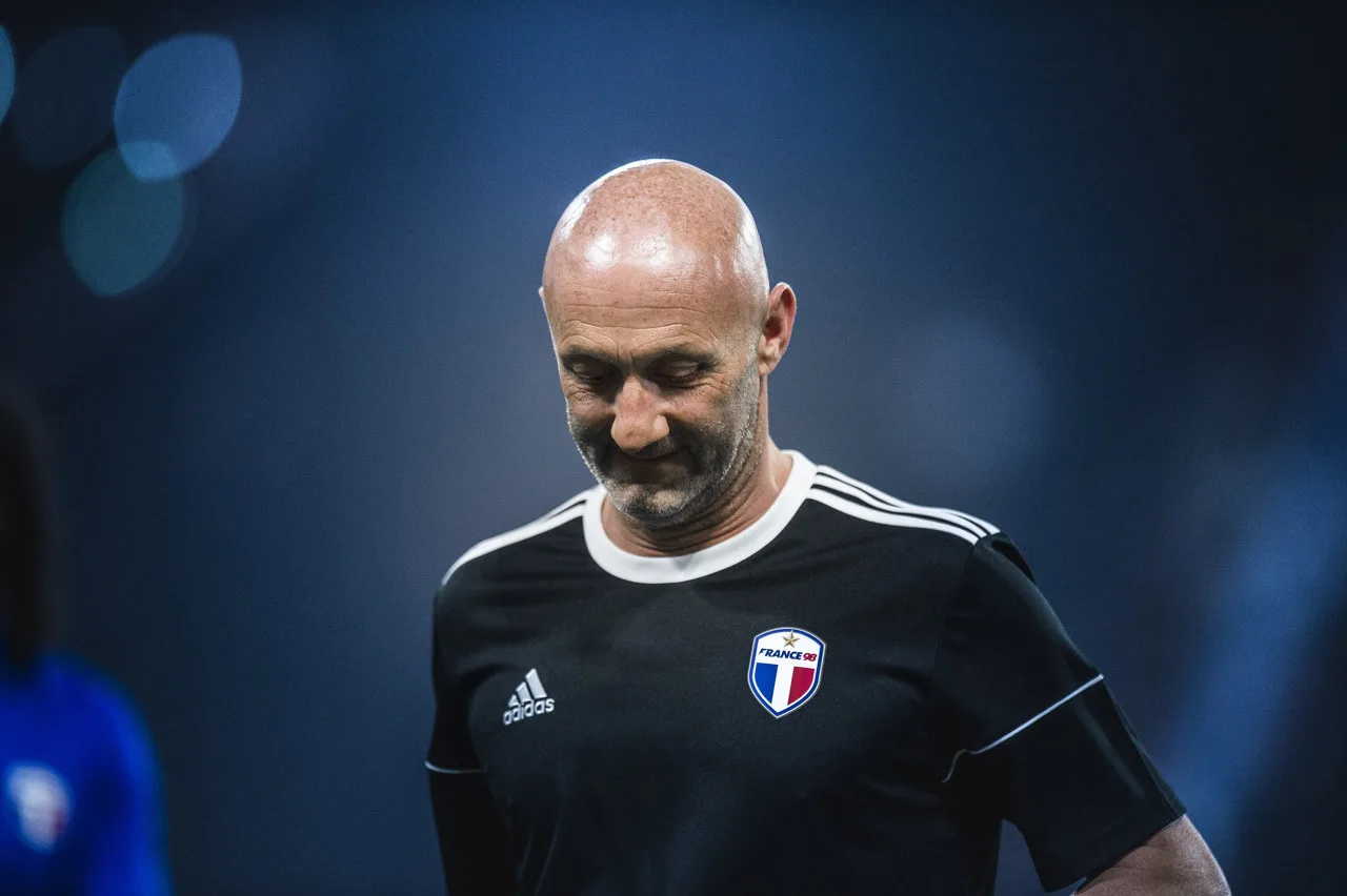 Costacurta: Tôi chán Barthez ở World Cup 1998 đến mức cướp mất cô gái tôi thèm