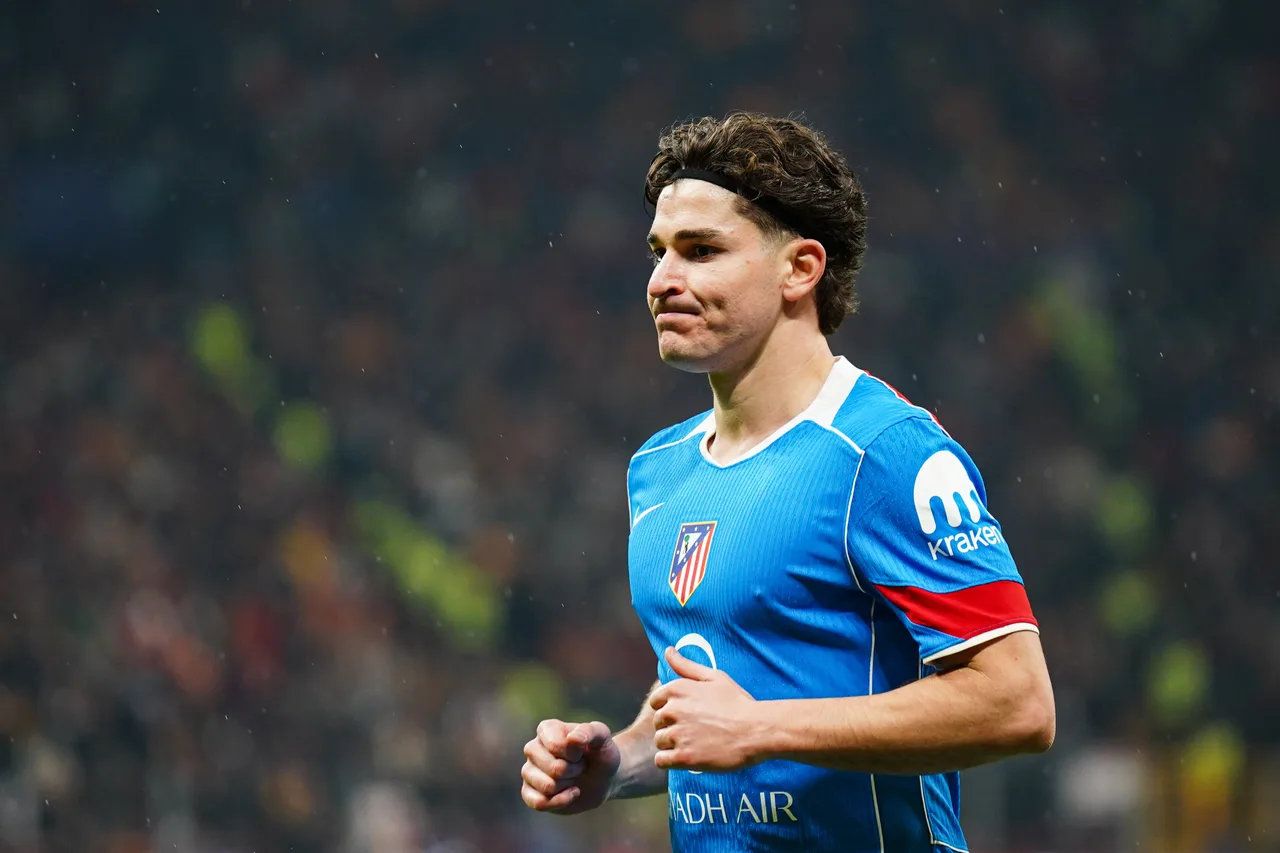 Alvarez có 25 bàn thắng và 9 đường kiến ​​tạo sau 42 trận ở Champions League, lập kỷ lục cá nhân với 10 bàn mùa này.
