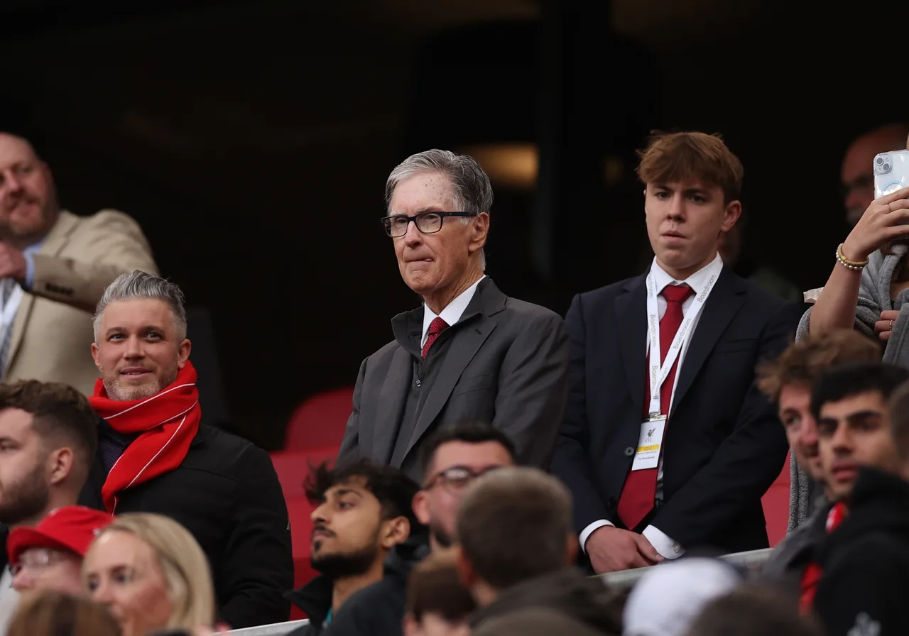 Truyền thông Mỹ: Khi Henry quyết định mua lại Liverpool, ông hứa sẽ đánh bại Manchester United và tự học cho mình kiến ​​thức quản lý bóng đá