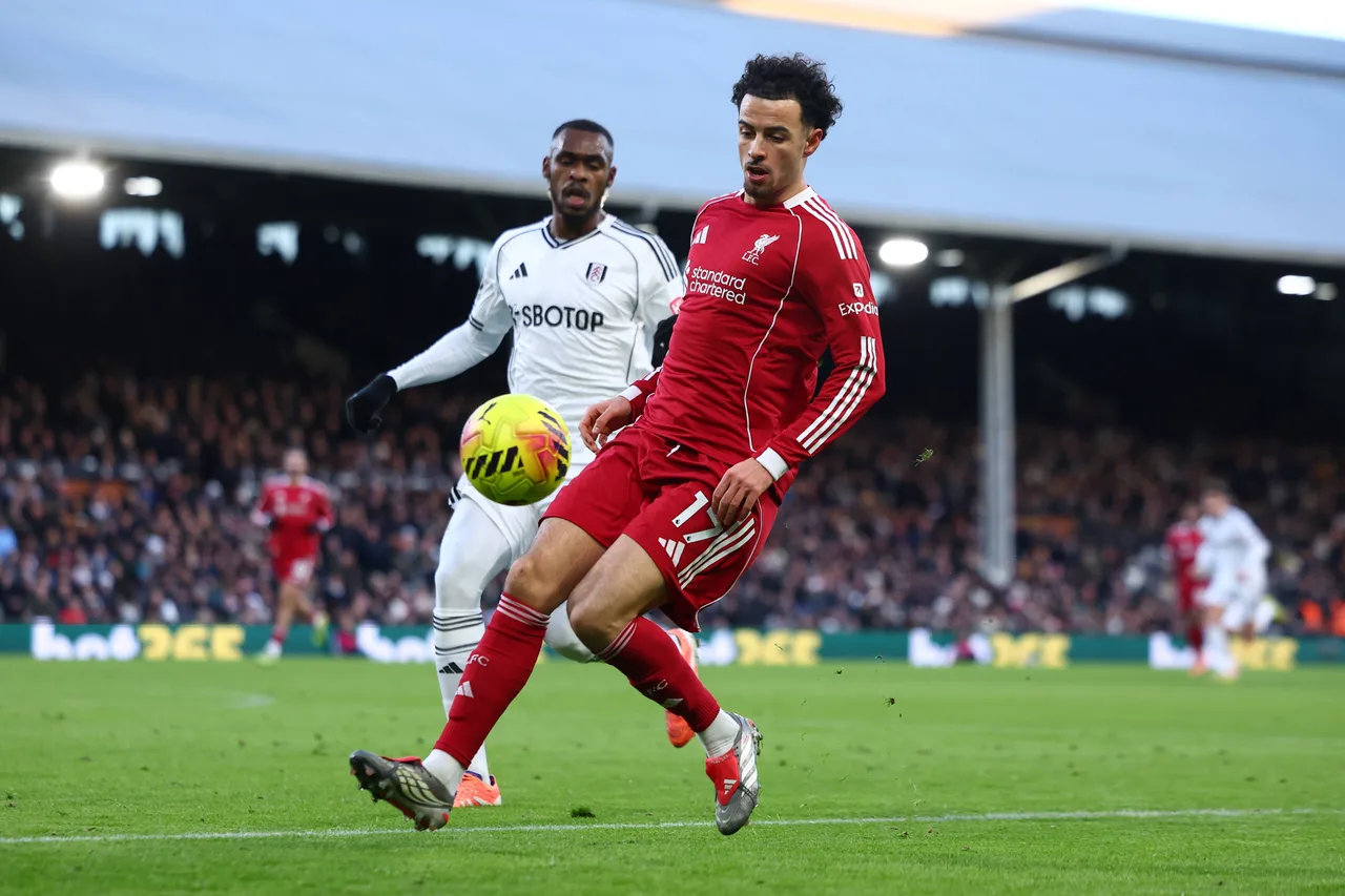Echo: Liverpool sẽ thiếu tuyển thủ địa phương nếu Curtis Jones rời đội