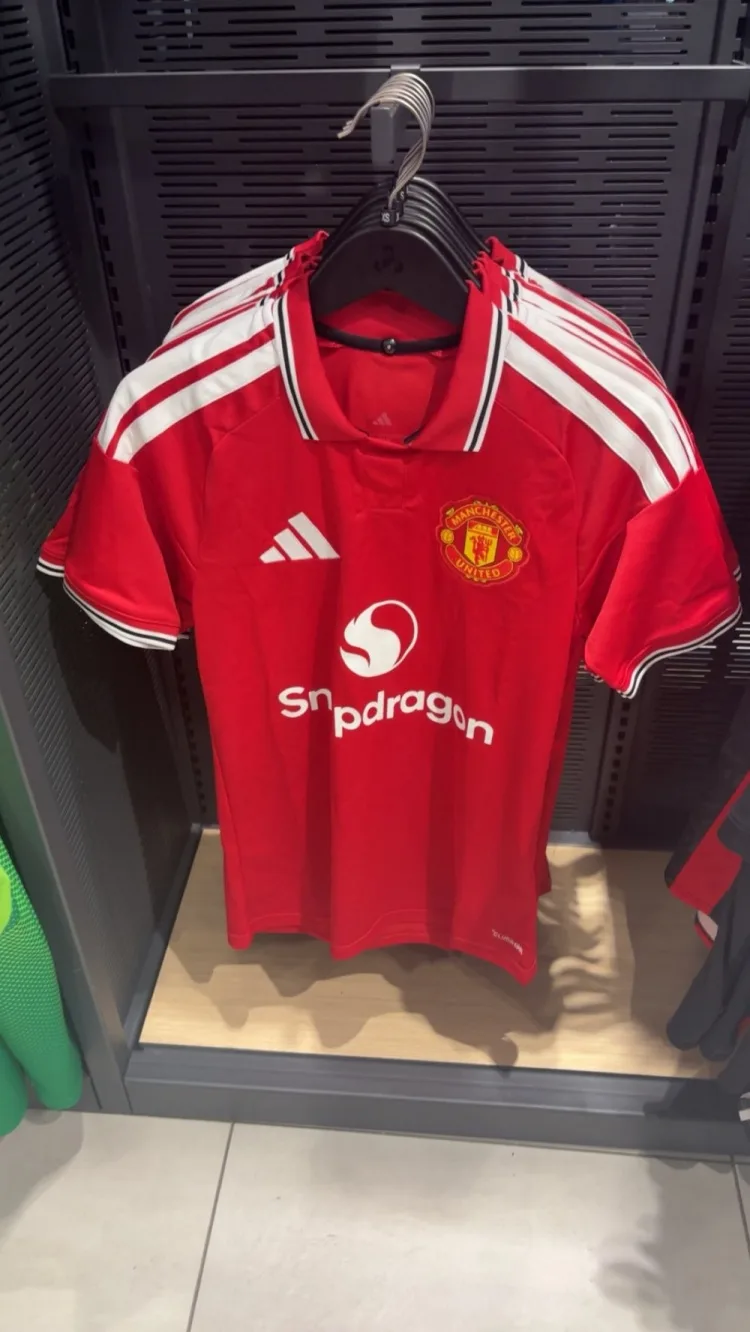 Man United sẽ mặc áo mới trong 2 trận cuối cùng ở Premier League mùa này